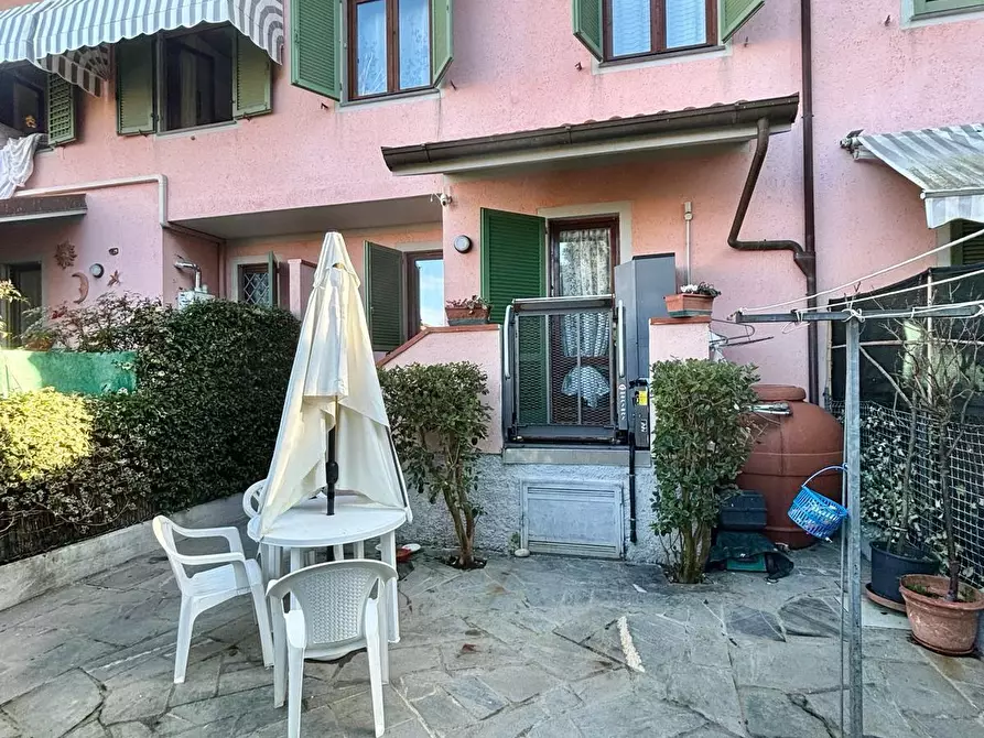 Immagine 3 di Villetta a schiera in vendita  a Forte Dei Marmi