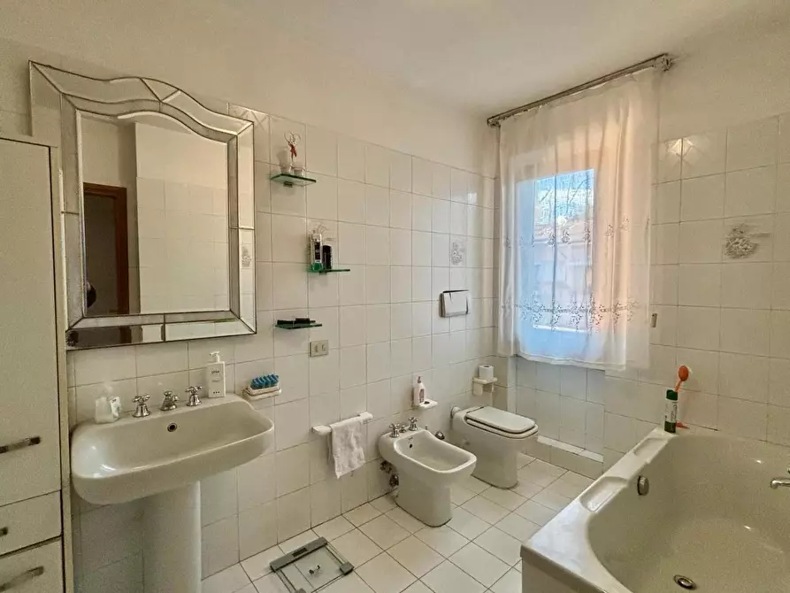 Immagine 19 di Villetta a schiera in vendita  a Forte Dei Marmi