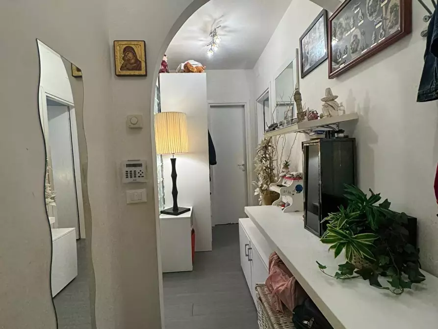 Immagine 27 di Appartamento in vendita  a Viareggio