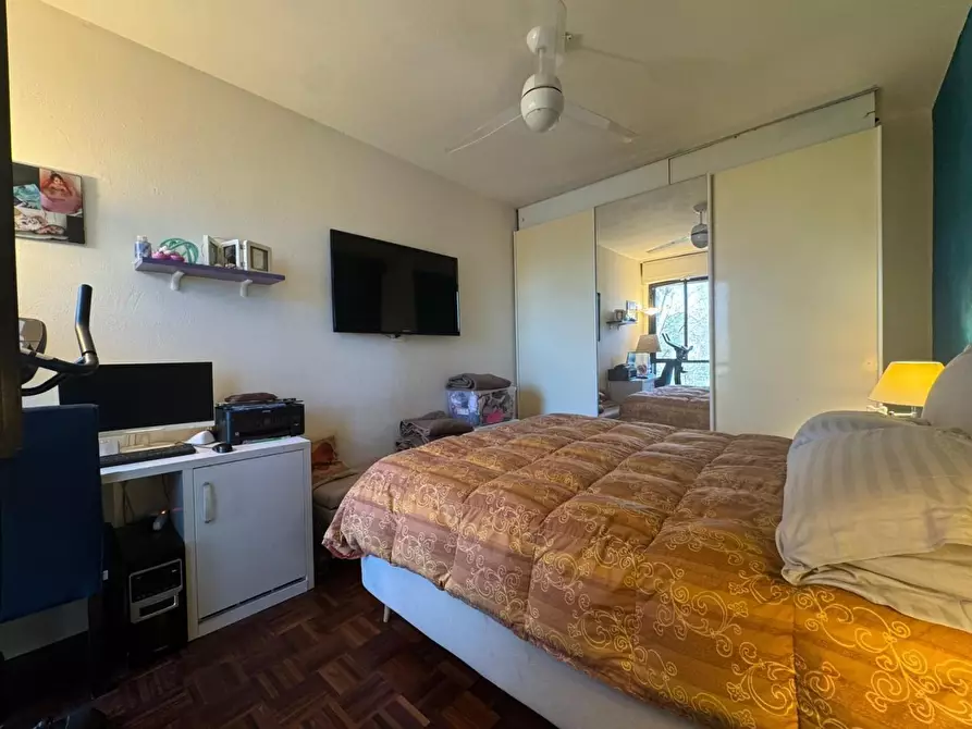 Immagine 23 di Appartamento in vendita  a Viareggio