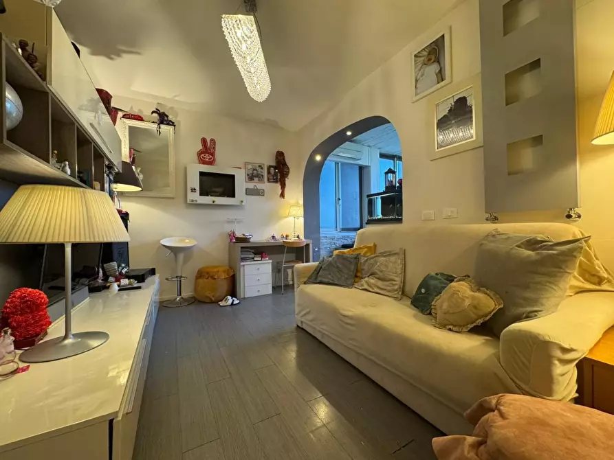 Immagine 3 di Appartamento in vendita  a Viareggio