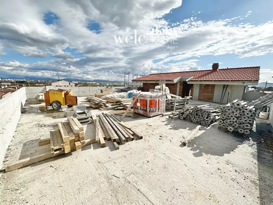 Immagine 35 di Appartamento in vendita  a Campi Bisenzio