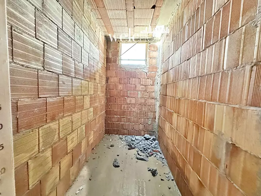 Immagine 32 di Appartamento in vendita  a Campi Bisenzio