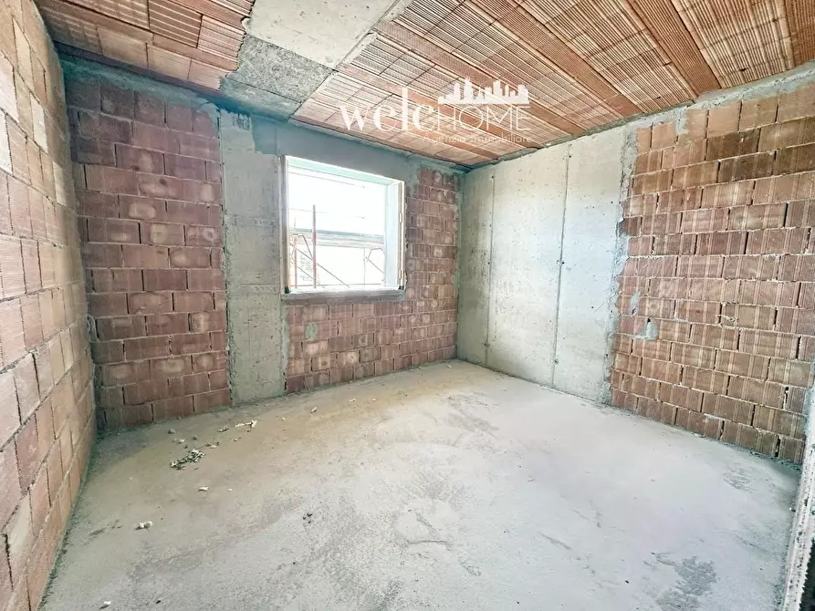 Immagine 33 di Appartamento in vendita  a Campi Bisenzio