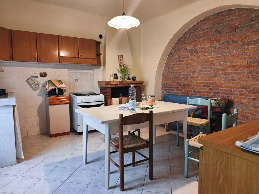 Immagine 2 di Casa semindipendente in vendita  a Castelnuovo Magra