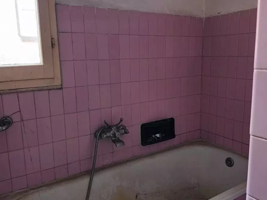 Immagine 29 di Casa semindipendente in vendita  a Castelnuovo Magra