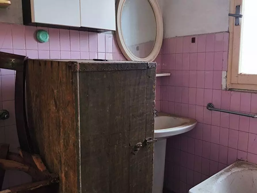 Immagine 28 di Casa semindipendente in vendita  a Castelnuovo Magra