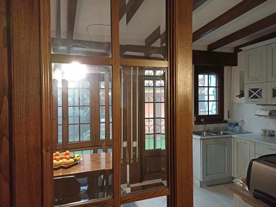 Immagine 5 di Terratetto in vendita  a Viareggio