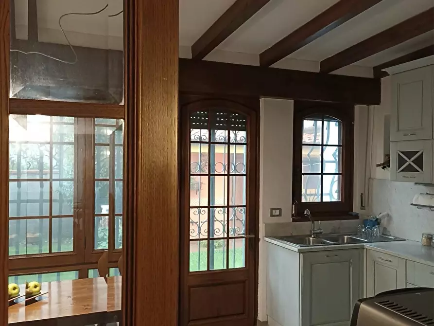 Immagine 4 di Terratetto in vendita  a Viareggio