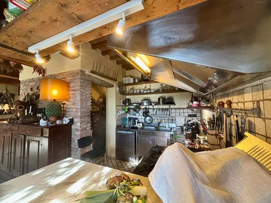 Immagine 39 di Villa in vendita  a San Miniato