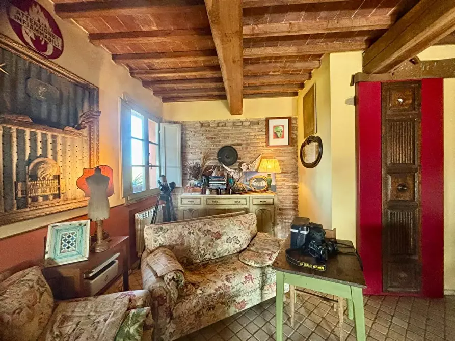 Immagine 34 di Villa in vendita  a San Miniato