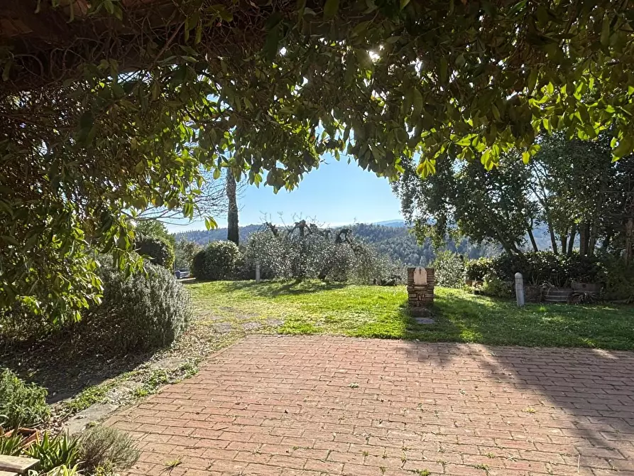 Immagine 11 di Villa in vendita  a San Miniato