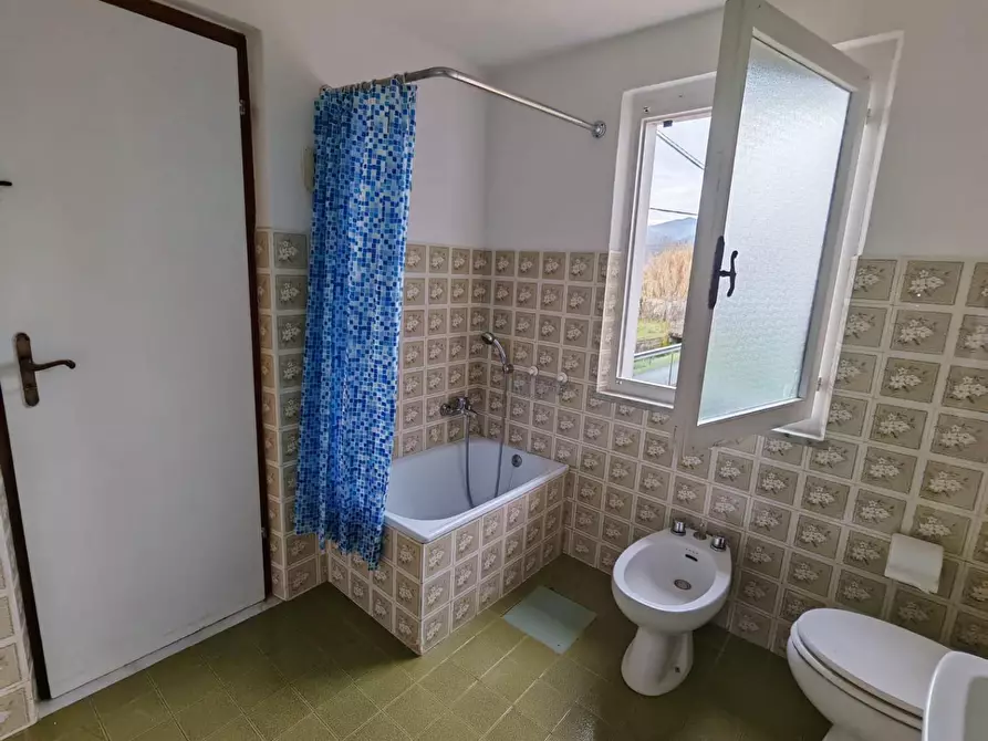 Immagine 9 di Terratetto in vendita  a Carrara