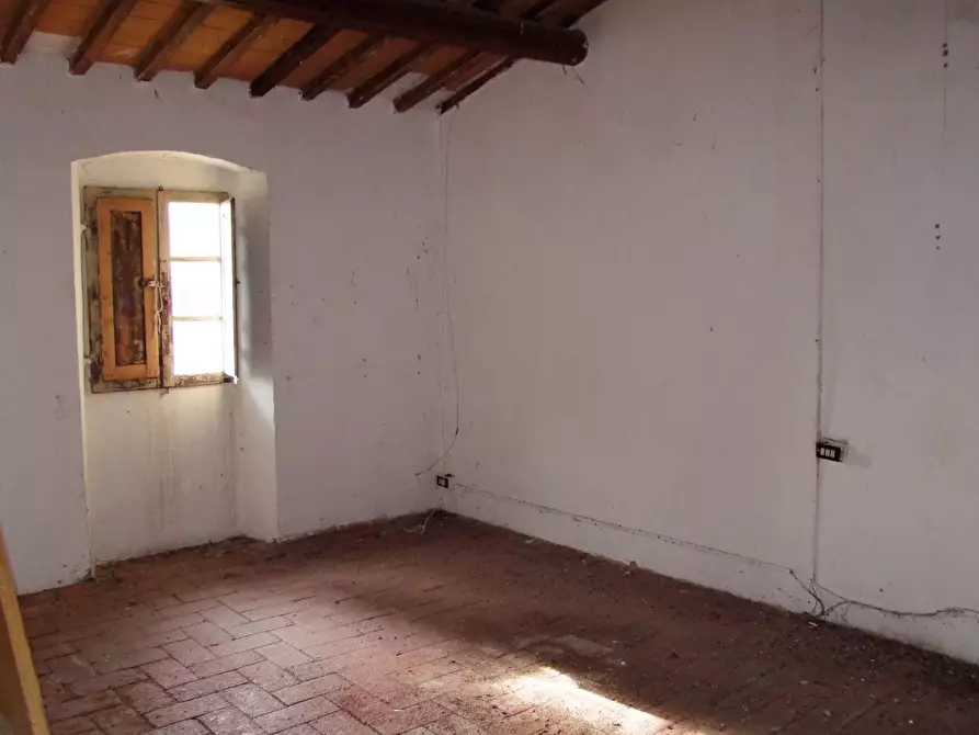 Immagine 16 di Casa colonica in vendita  a Dicomano