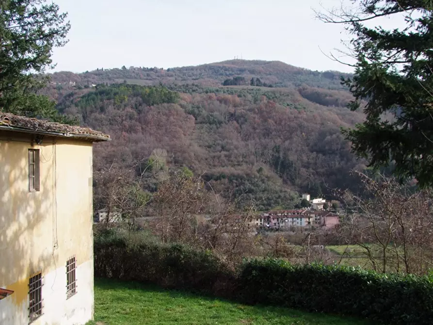 Immagine 2 di Casa colonica in vendita  a Dicomano
