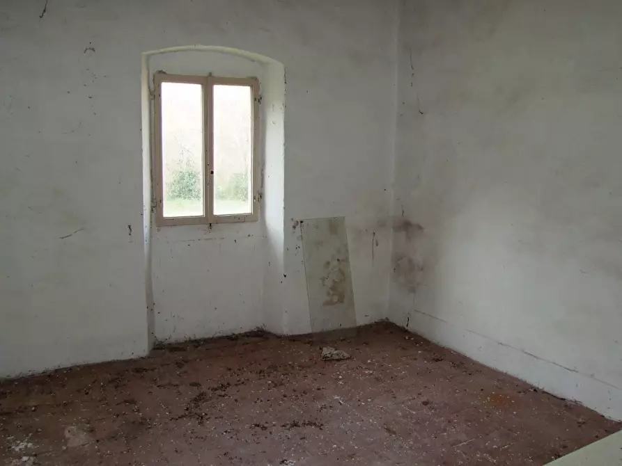 Immagine 17 di Casa colonica in vendita  a Dicomano