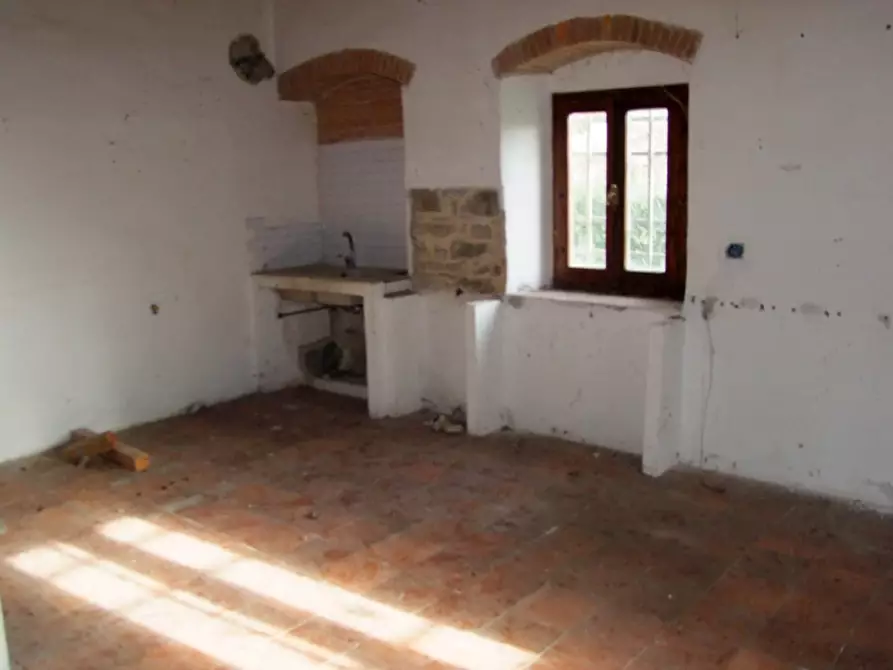 Immagine 13 di Casa colonica in vendita  a Dicomano