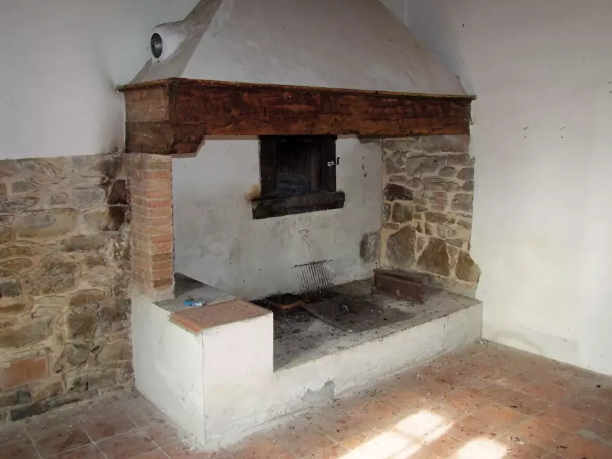 Immagine 14 di Casa colonica in vendita  a Dicomano