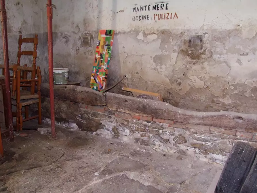 Immagine 10 di Casa colonica in vendita  a Dicomano