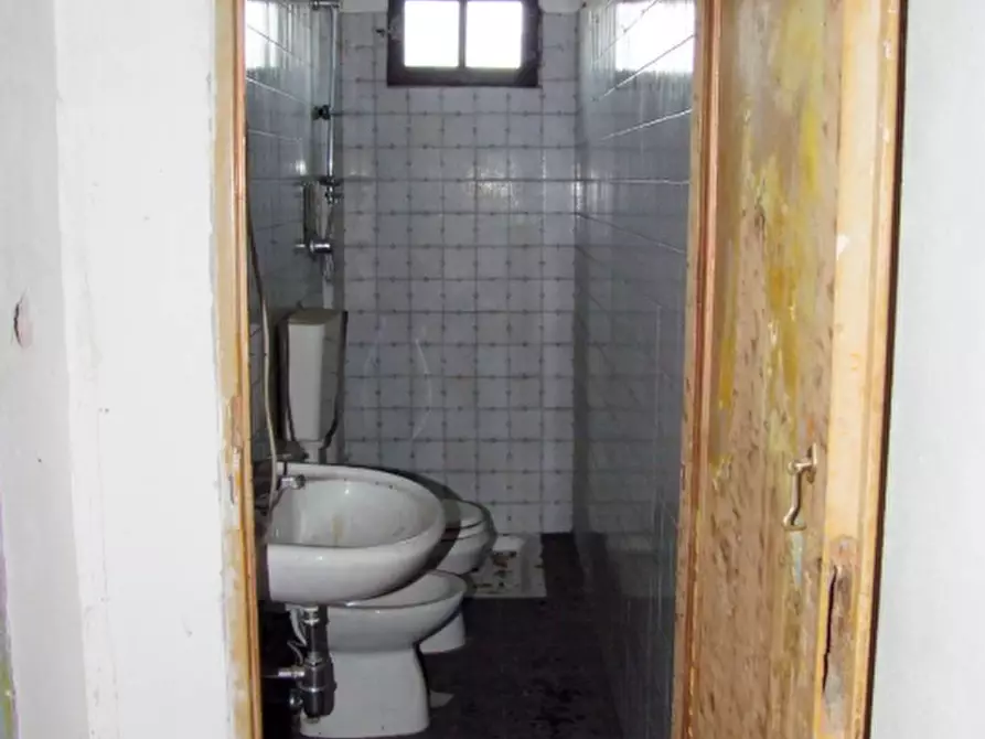 Immagine 18 di Casa colonica in vendita  a Dicomano