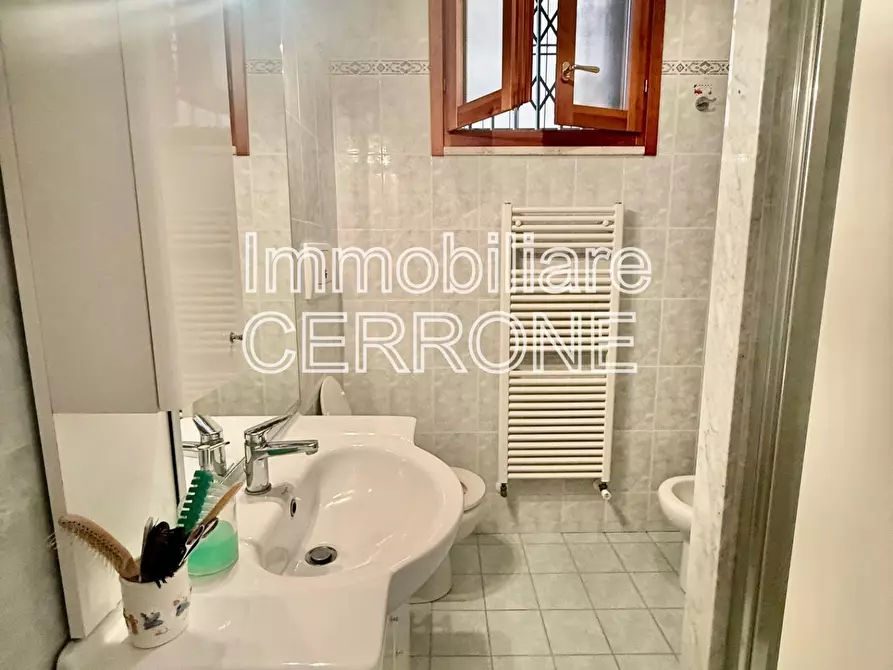 Immagine 17 di Appartamento in vendita  a Cecina