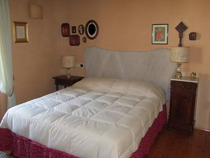 Immagine 26 di Casa colonica in vendita  a Bagno A Ripoli