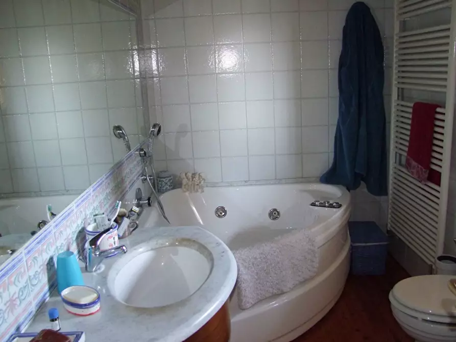 Immagine 25 di Casa colonica in vendita  a Bagno A Ripoli