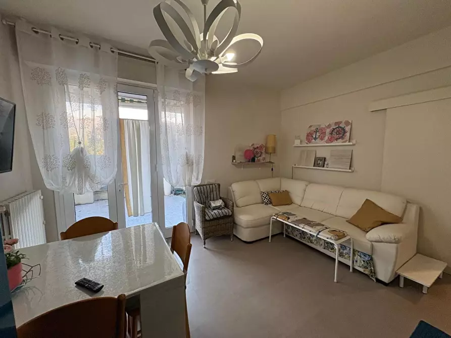 Immagine 11 di Appartamento in vendita  a Montignoso