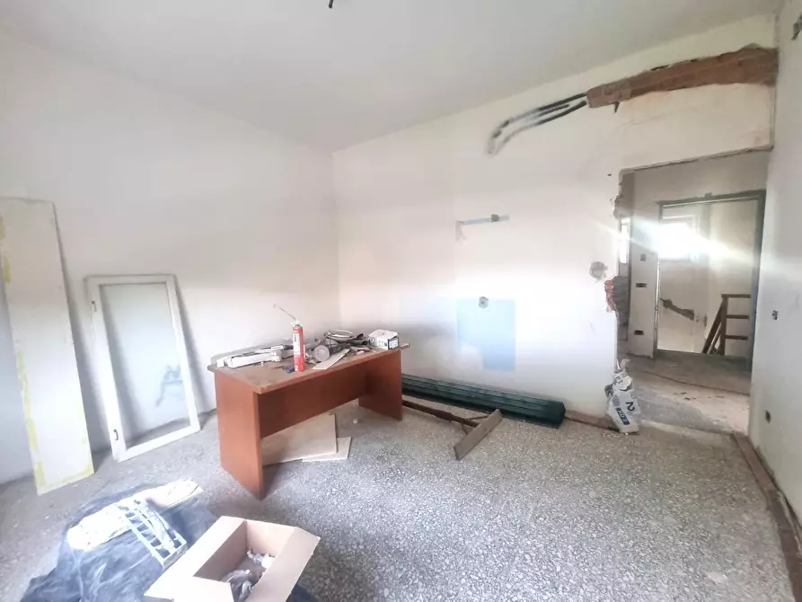 Immagine 14 di Appartamento in vendita  a Viareggio