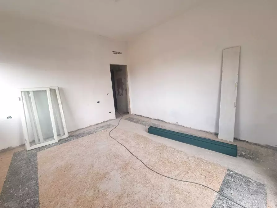 Immagine 19 di Appartamento in vendita  a Viareggio