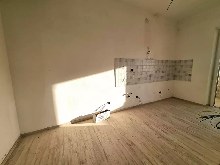 Immagine 3 di Appartamento in vendita  a Viareggio