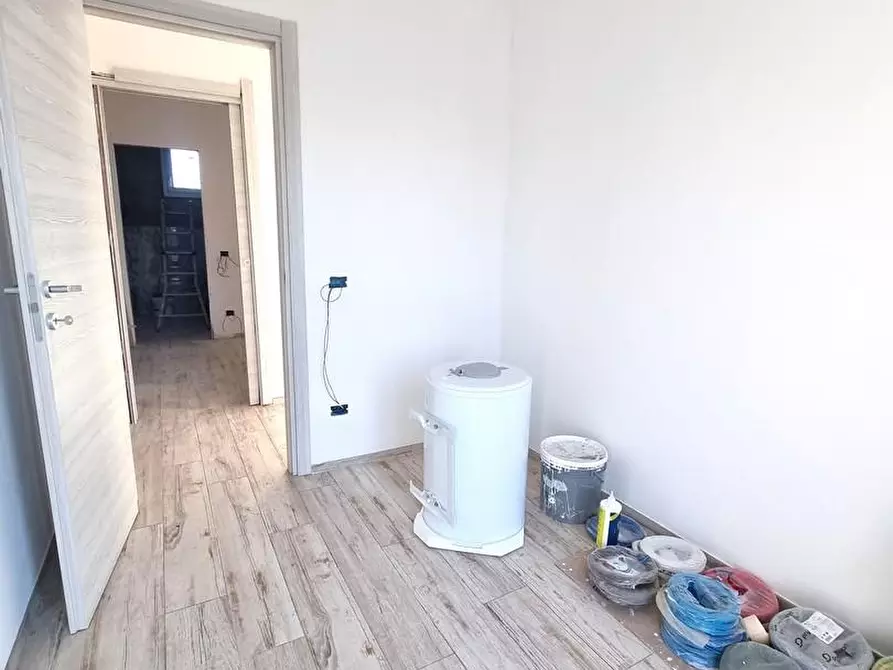 Immagine 9 di Appartamento in vendita  a Viareggio