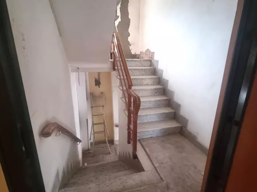 Immagine 20 di Appartamento in vendita  a Viareggio