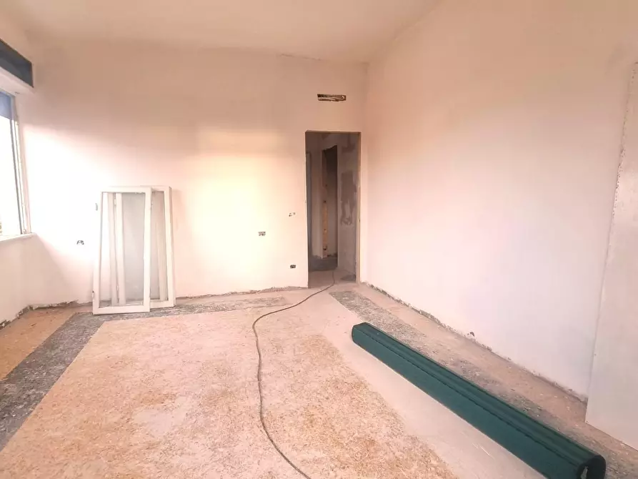 Immagine 10 di Appartamento in vendita  a Viareggio