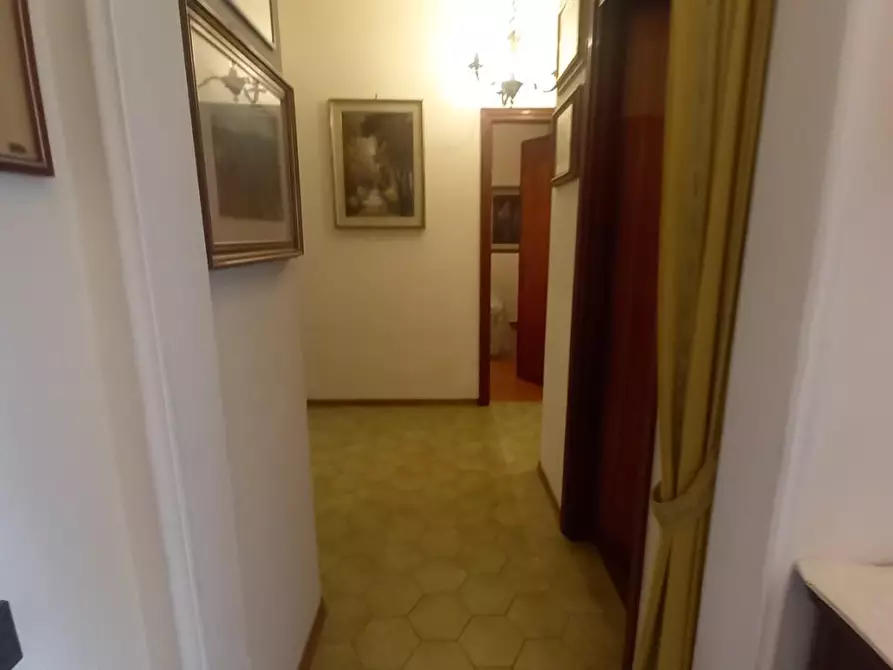 Immagine 3 di Appartamento in affitto  a Camaiore