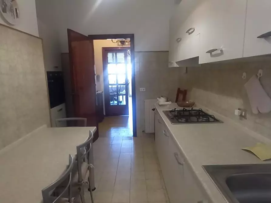 Immagine 10 di Appartamento in affitto  a Camaiore