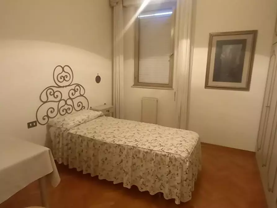 Immagine 14 di Appartamento in affitto  a Camaiore