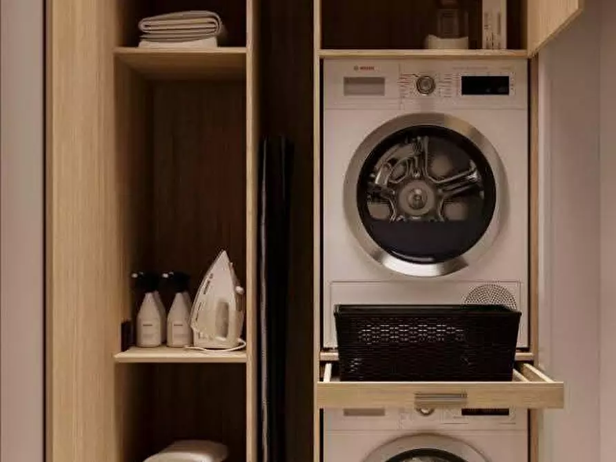 Immagine 6 di Appartamento in vendita  a Lucca