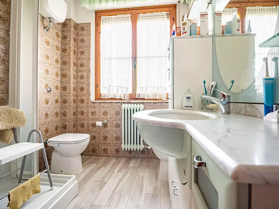 Immagine 15 di Appartamento in vendita  a San Giuliano Terme