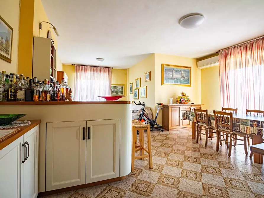 Immagine 6 di Appartamento in vendita  a San Giuliano Terme