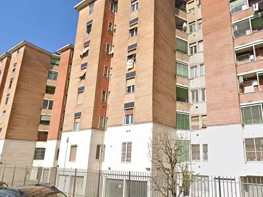 Immagine 1 di Appartamento in vendita  a Milano