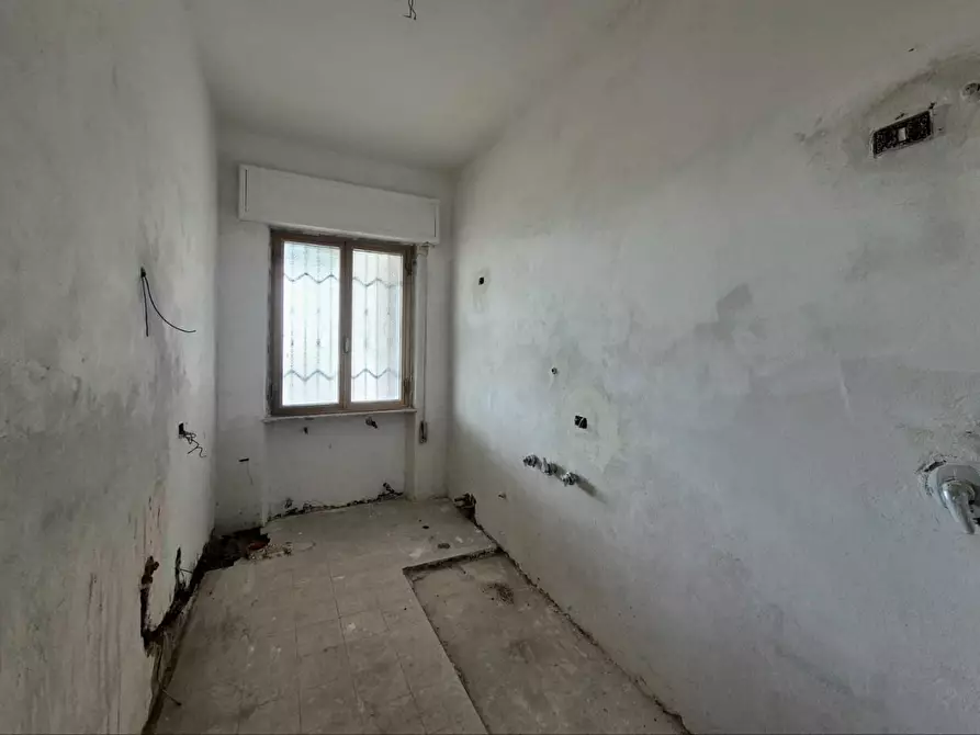 Immagine 18 di Villa in vendita  a Capannori