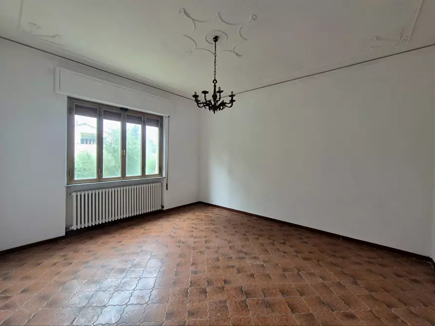 Immagine 16 di Villa in vendita  a Capannori