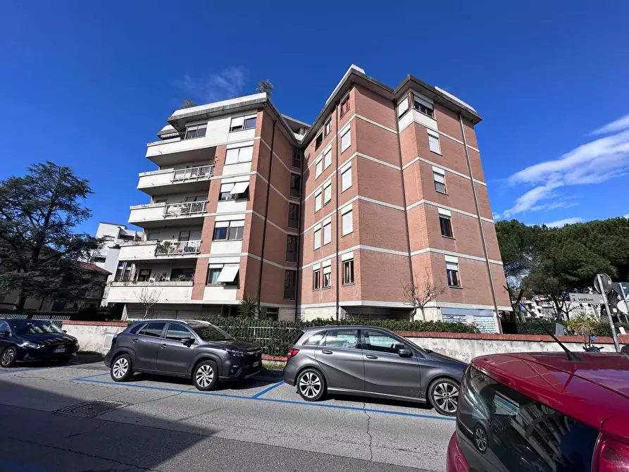 Immagine 2 di Appartamento in vendita  a Pisa