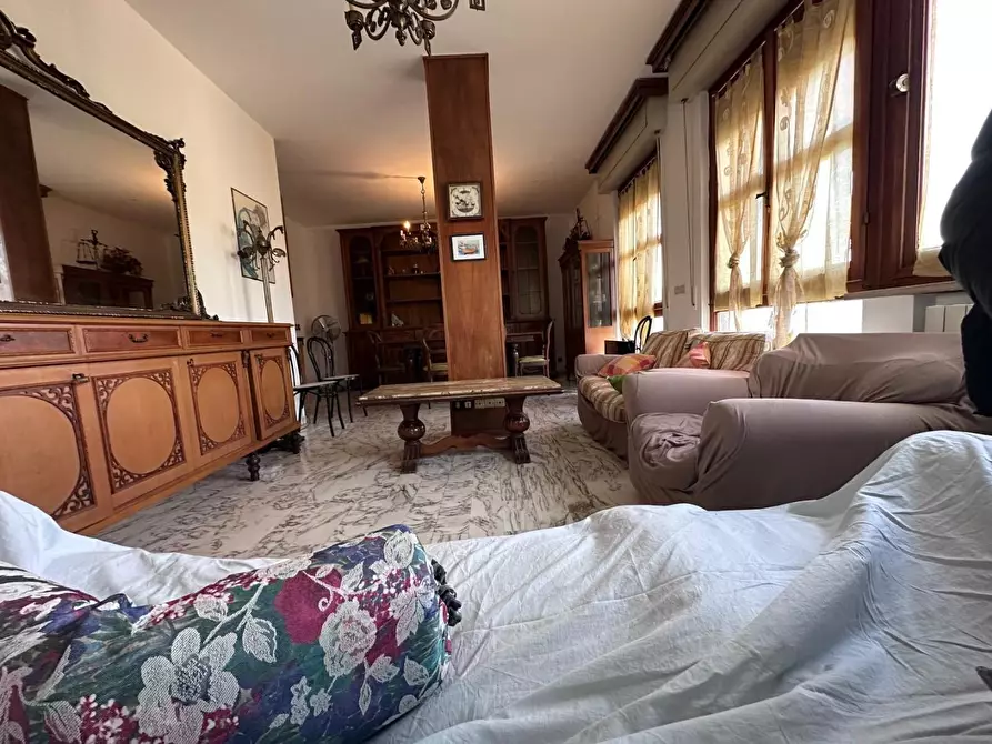 Immagine 28 di Appartamento in vendita  a Pisa