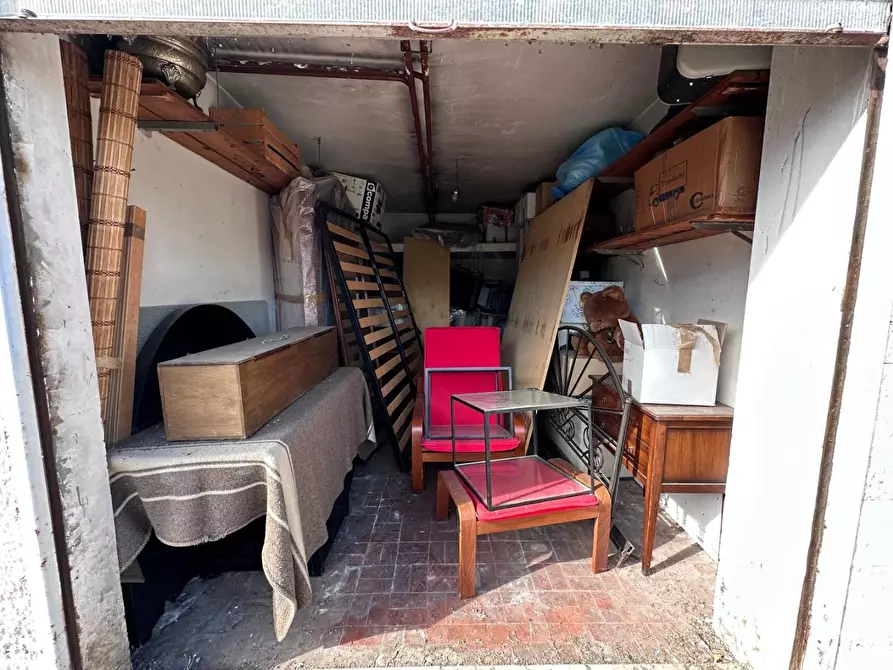 Immagine 37 di Appartamento in vendita  a Pisa