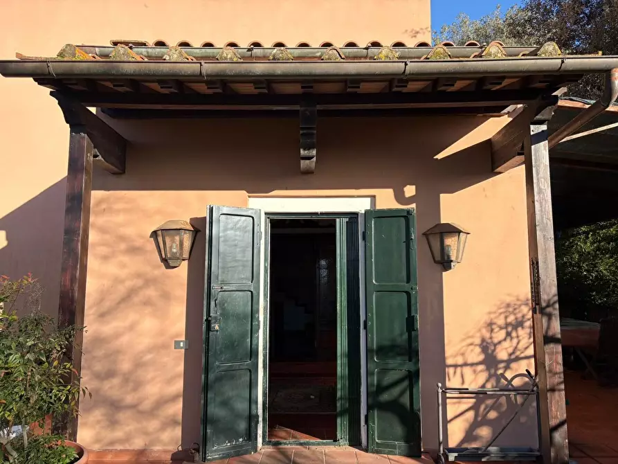 Immagine 21 di Casa colonica in vendita  a Crespina Lorenzana