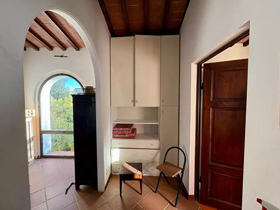 Immagine 3 di Casa colonica in vendita  a Crespina Lorenzana