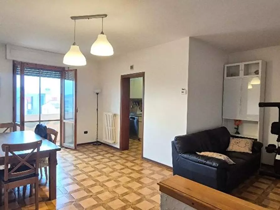 Immagine 1 di Appartamento in vendita  a Cascina