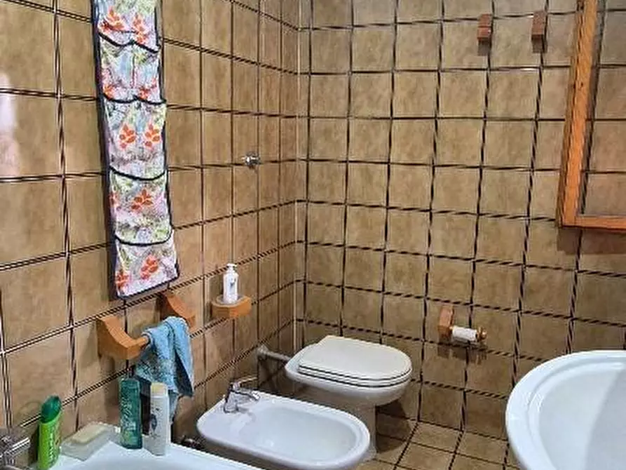 Immagine 15 di Appartamento in vendita  a Cascina